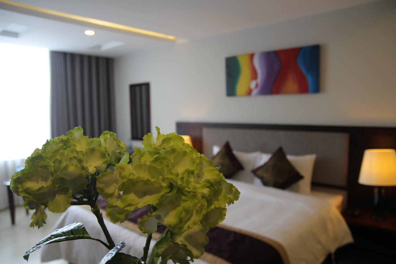 Golden Quang Tri Hotel Dong Ha Esterno foto