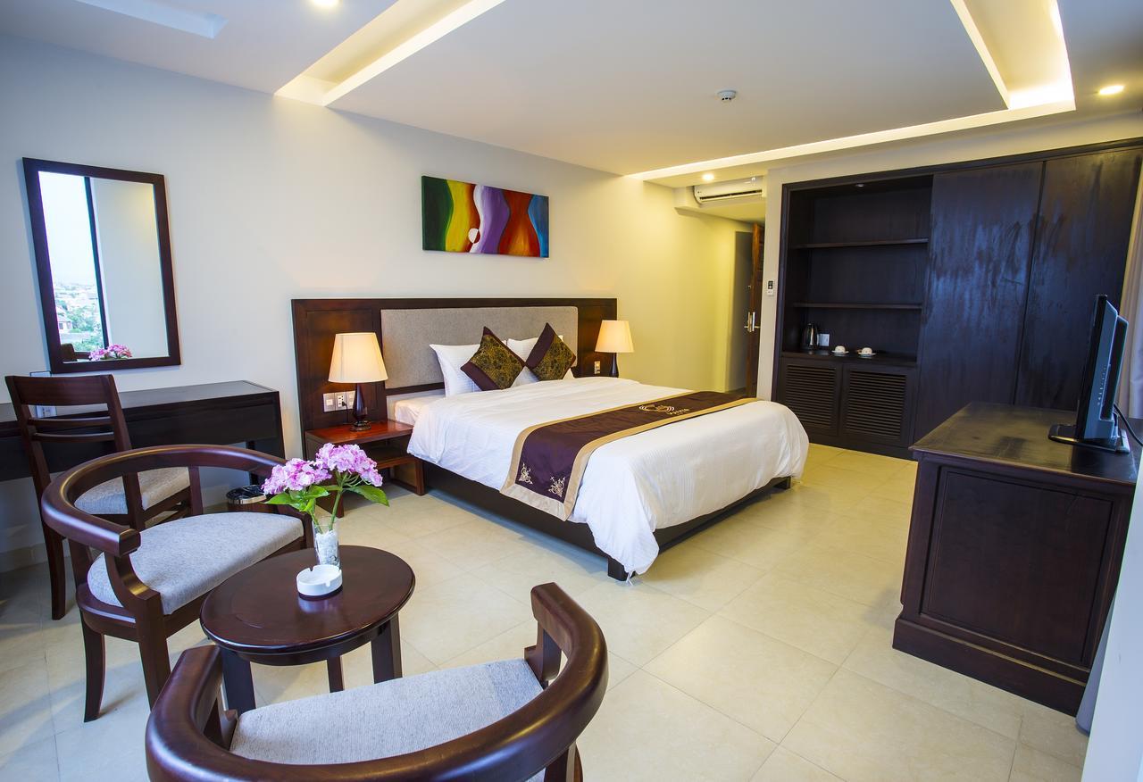 Golden Quang Tri Hotel Dong Ha Esterno foto